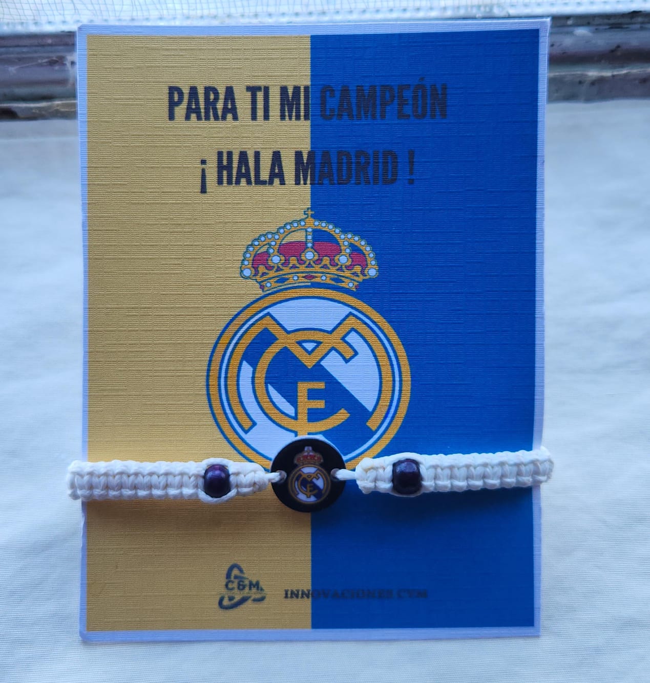 PULSERA DE REAL MADRID CON CARTITA COLOR AMARILLO Y AZUL P47